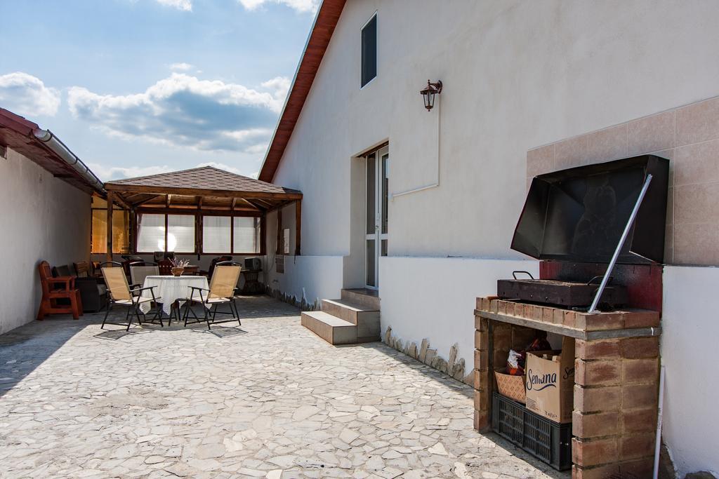 فندق Casa Arbo Călimăneşti المظهر الخارجي الصورة