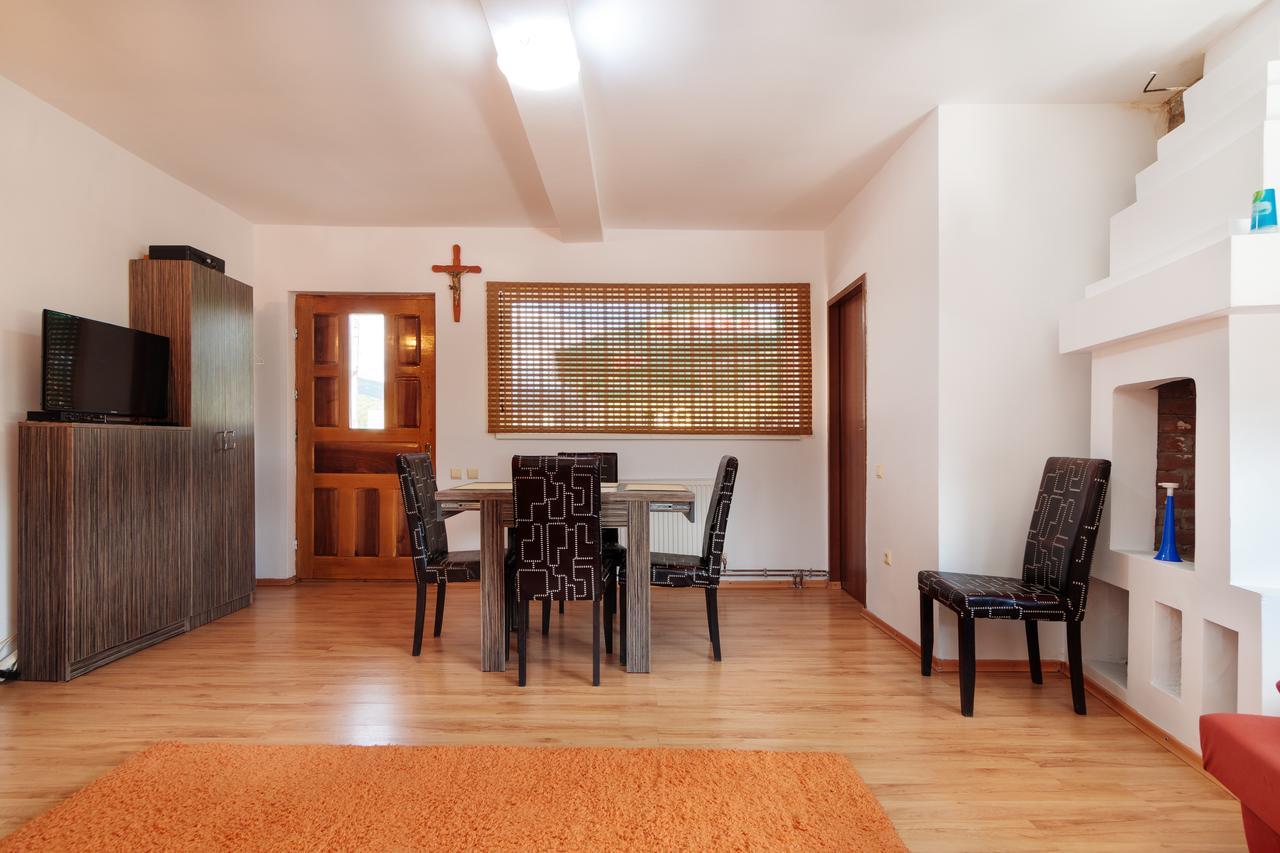 فندق Casa Arbo Călimăneşti المظهر الخارجي الصورة